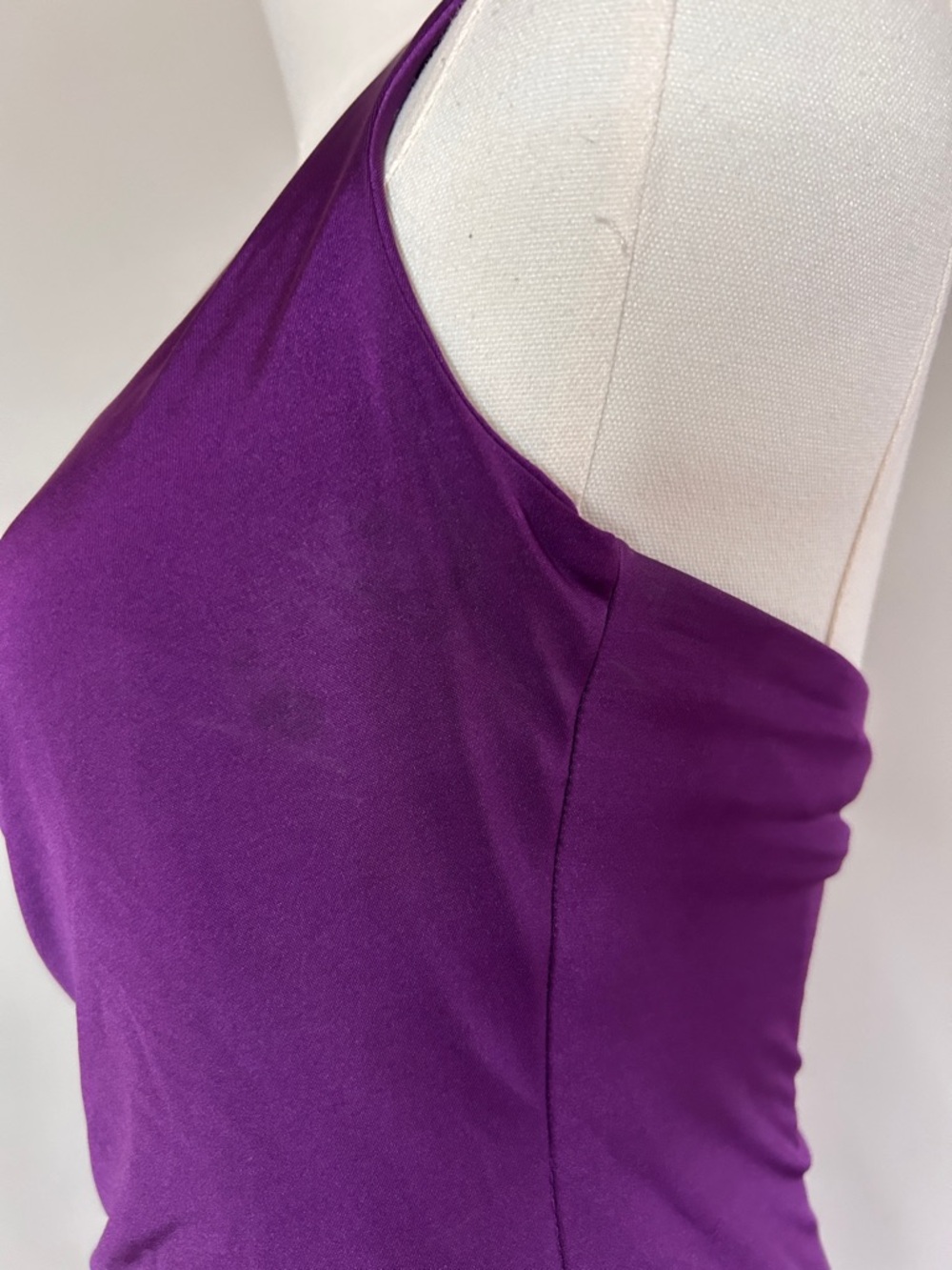 Y2K BEBE Asymmetric Ruched Fitted Halter 2000s Going Out Tank Top Club Glam Sz S - Picture 7 of 10